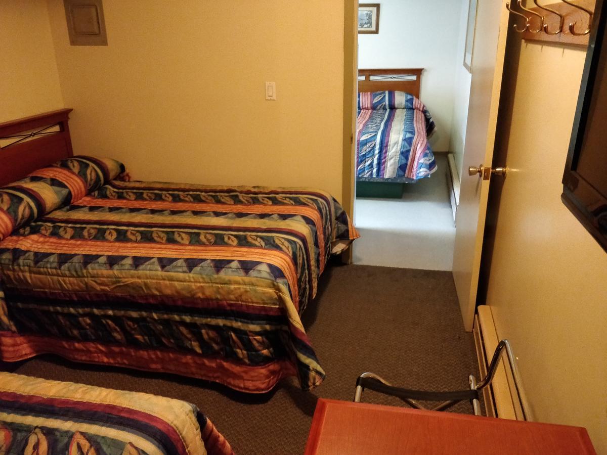 Vanderhoof Siesta Inn المظهر الخارجي الصورة